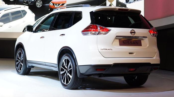 Το νέο Nissan X-Trail αποκαλύφθηκε στη Φρανκφούρτη με ανασχεδιασμένα πίσω φωτιστικά σώματα και νέες 19άρες ζάντες αλουμινίου.