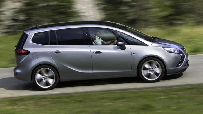 Η Opel επιθυμεί το MPV Zafira Tourer, με τον 1,6 SIDI Turbo, να είναι το «πιο ισχυρό πολυμορφικό μοντέλο της αγοράς».