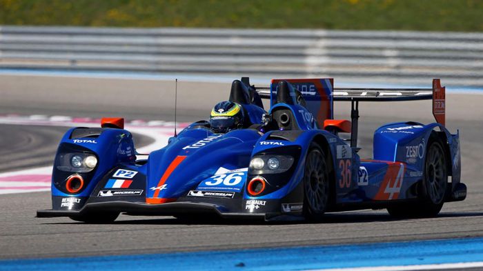 Tο Alpine A450 εφοδιάζεται με έναν 5λιτρο V8 κινητήρα της Nissan, ο οποίος αποδίδει 500 ίππους.