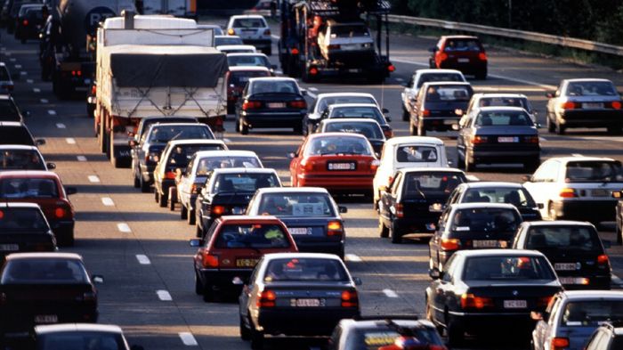 Από την Δευτέρα 15 Απριλίου ξεκινούν οι διασταυρώσεις ελέγχου των ανασφάλιστων οχημάτων που εκτιμάται που ανέρχονται έως και στο 1,5 οχήματα.