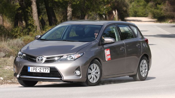 Ένα από τα μεγάλα στοιχήματα του νέου Auris ήταν η αναβάθμιση της αίσθησης πίσω από το τιμόνι σε σχέση με το παλιό μοντέλο. 