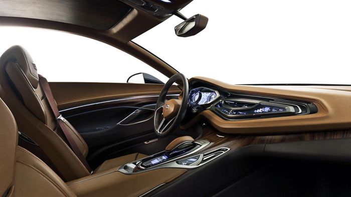 Η φουτουριστική καμπίνα της Cadillac Elmiraj Concept είναι άλλο ένα στοιχείο που δεν μένει απαρατήρητο.