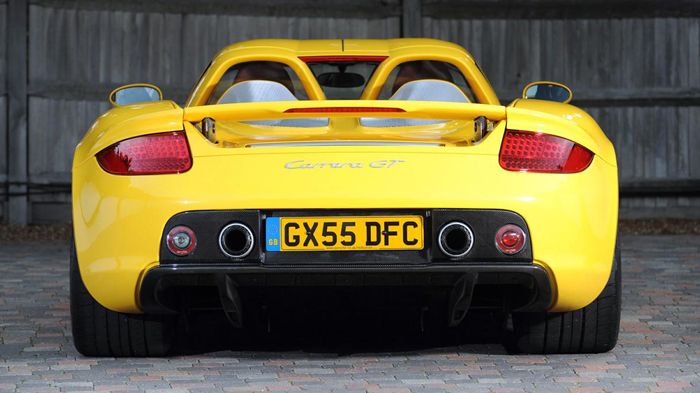 Tα 265/35 ZR19 μπροστά και 335/30 ZR 20 πίσω νέα ελαστικά PSS με την βαθμολογία «N0» θα βελτιώσουν αισθητά την πρόσφυση και παράλληλα τον χειρισμό του