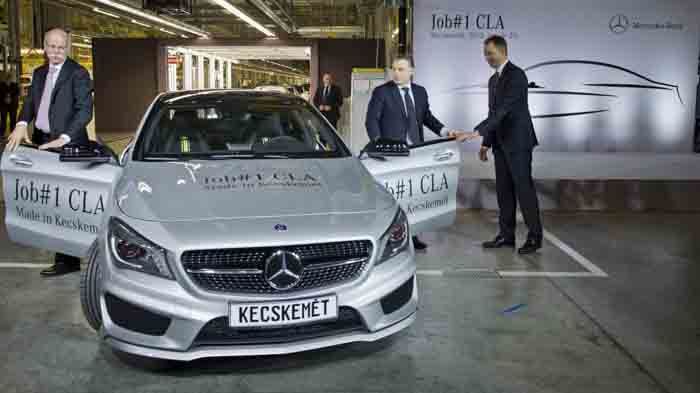 O CEO της Daimler, Dieter Zetsche, αποκάλυψε ότι η νέα CLA, είναι μόνο η αρχή, για τη γραμμή παραγωγή της Mercedes-Benz.