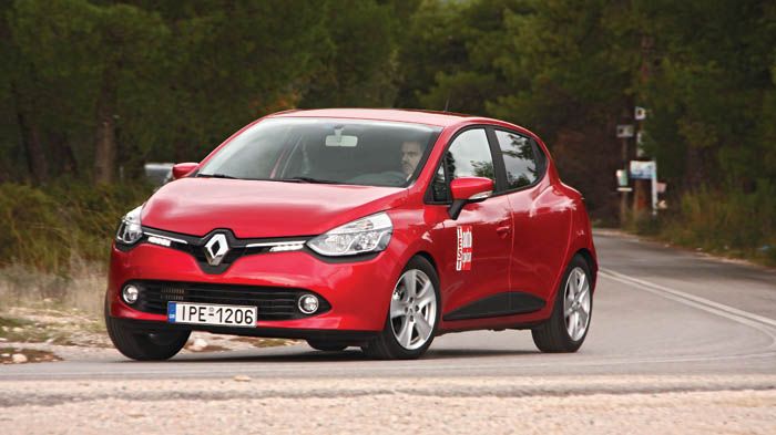 Ο νέος κινητήρας του νέου Clio αποδίδει 90 ίππους από το 0,9 λίτρου, χαρίζοντας επιδόσεις ανάλογες μεγαλύτερου κινητήρα και μηδενικά τέλη κυκλοφορίας.