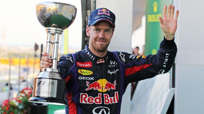 Ο «ασυγκράτητος» Sebastian Vettel σημείωσε την 5η συνεχόμενη νίκη του στην πίστα της Suzuka, αφήνοντας στη 2η θέση τον ομόσταυλό του, Mark Webber.