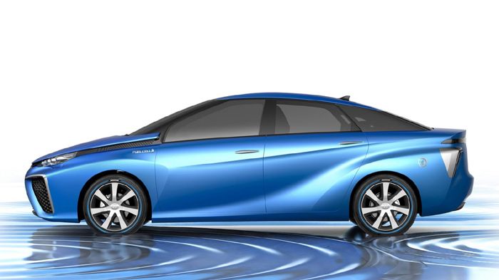 Το FCV concept θα μπορεί να διανύσει μέχρι 500 χλμ., ενώ όταν βγει στην παραγωγή, αναμένεται να κοστίζει 37.000 ευρώ περίπου.