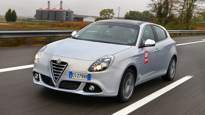 Σε ένα τόσο θελκτικό αμάξωμα όσο αυτό της Giulietta, λίγες είναι οι αλλαγές που μπορεί κανείς να κάνει στην ανανεωμένη της γενιά και έτσι, η Alfa Rome