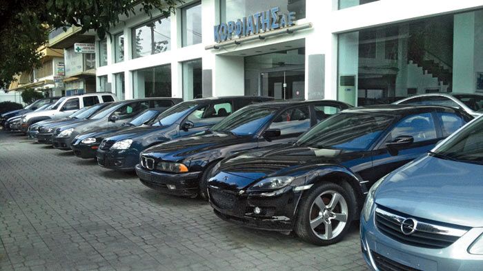 Η εταιρία εμπορεύεται μοντέλα της BMW αλλά και ποιοτικά μεταχειρισμένα, όλων των εταιριών. 
