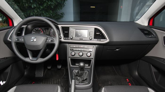 Παρότι το μήκος του νέου Leon είναι σημαντικά μικρότερο του προηγούμενου μοντέλου (-106 χλστ.), η πολύ σωστή εσωτερική εκμετάλλευση έχει οδηγήσει σε σ