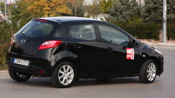 Σε σχέση με την υπάρχουσα γενιά (φώτο) το νέο Mazda2, προσαρμόζεται στη νέα σχεδιαστική φιλοσοφία της ιαπωνικής εταιρείας.