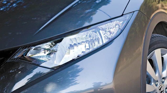 Το Honda Civic διαθέτει φουτουριστική σχεδίαση. Το πίσω μέρος του μάλιστα παραπέμπει σε κουπέ.