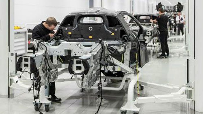 Η παραγωγή της P1 θα περιοριστεί στις 375 μονάδες και η τιμή της στο Ην. Βασίλειο φτάνει τα 1.026.045 ευρώ.