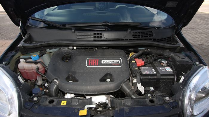 Ο δικύλινδρος Turbo TwinAir των 875 κ.εκ., με τους 85 ίππους, αποτελεί σημείο αναφοράς για το Panda.