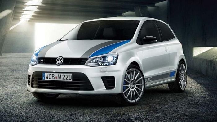 Η πολιτική έκδοση του Polo R WRC, η οποία θα διατεθεί σε μόλις 2.500 μονάδες, με την τιμή του, για τη γερμανική αγορά, να είναι κοντά στις 34.000 ευρώ