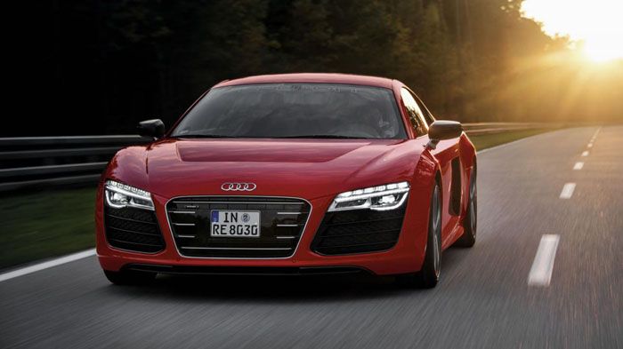 Νέα δημοσιεύματα όμως αναφέρουν ότι η γερμανική αυτοκινητοβιομηχανία ανακοίνωσε ότι πραγματοποιήθηκαν αναβαθμίσεις στις μπαταρίες του μοντέλου.