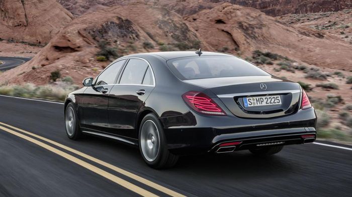 Η νέα ναυαρχίδα της Mercedes-Benz με μήκος 5.116 χλστ., πλάτος 1.899 χλστ. και ύψος 1.496 χλστ.