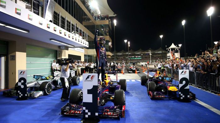 Ξανά νικητής ο Sebastian Vettel. Δίπλα του Mark Webber και Nico Rosberg.