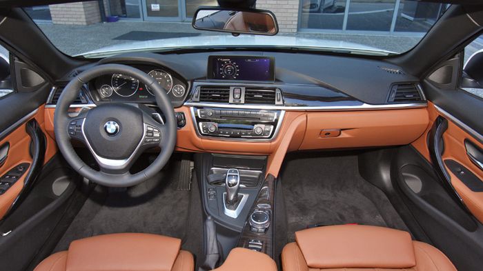 Το εσωτερικό της νέας BMW Σειρά 4 Cabrio δανείζεται απευθείας από αυτό της κουπέ «4άρας».