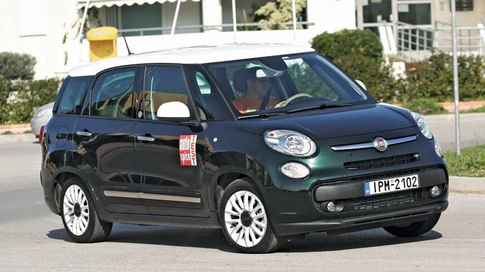 Aνετη και ευχάριστη συμπεριφορά έχει σε κάθε δρόμο το Fiat 500L Living.	