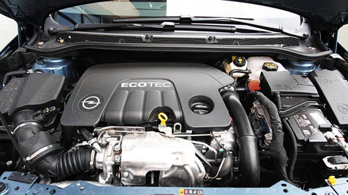 Ο diesel κινητήρας 1,6 CDTi των 136 ίππων είναι δυνατός και αρκετά οικονομικός.