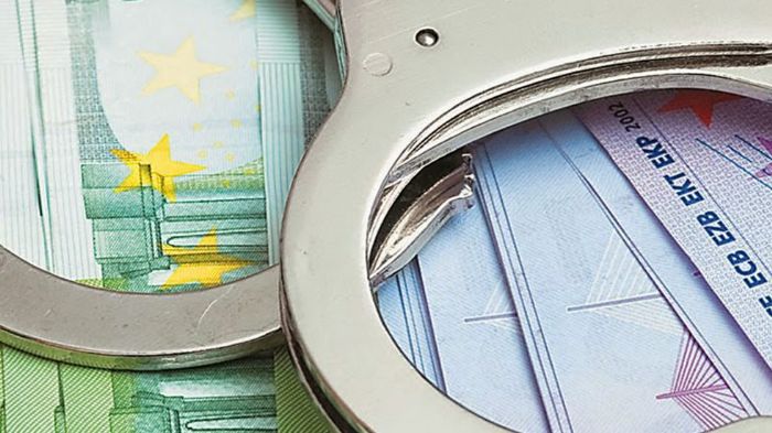 Την περίοδο που διανύουμε έχουν εμφανισθεί πολλά κρούσματα ασφαλιστικής απάτης, τα οποία εντοπίζονται κυρίως στον Κλάδο του Αυτοκίνητου. 
