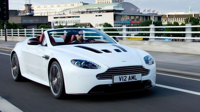 H Aston Martin φέρεται να θέλει να αγοράσει τη νέα MSA πλατφόρμα της Daimler, που χρησιμοποιείται στις Mercedes SLK και SL, αλλά δεν το έχει ακόμα απο