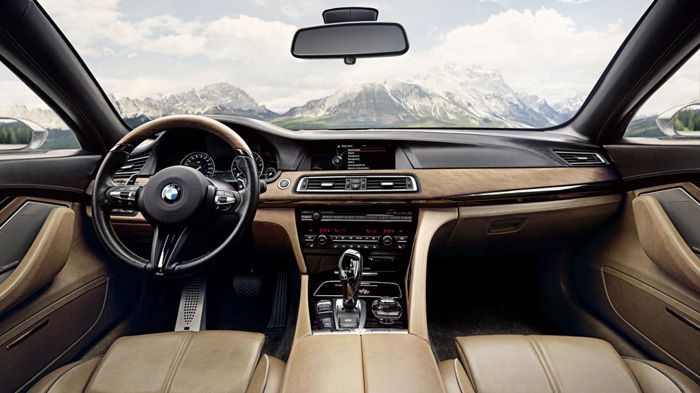 Στο Motor Show του Πεκίνου η BMW θα παρουσιάσει, όπως ακούγεται, και ένα νέο σύστημα infontainment που θα εφοδιάζει τα μεγαλύτερα μοντέλα της γκάμας τ