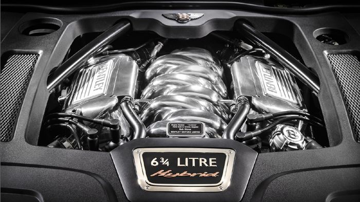 Από το 2017 θα υπάρξει και hybrid plug-in έκδοση, για την οποία η Bentley μας προϊδέασε πρόσφατα μέσω του υβριδικού Mulsanne Concept.