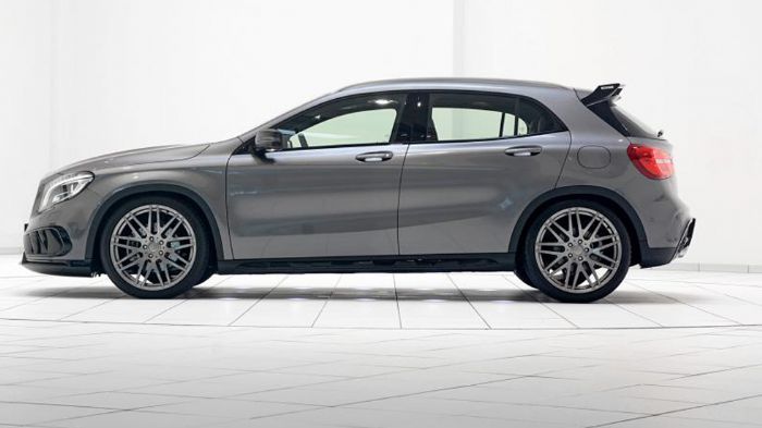 H νέα Mercedes GLA Brabus θα φέρει ένα πιο σπορ «κουστούμι» σε σχέση με τη GLA 45 AMG 4MATIC με νέο σπόιλερ μπροστά και ένα νέο διαχύτη με δύο διπλές 