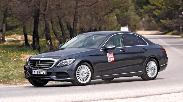 Η νέα Mercedes-Benz C-Class διακρίνεται για την κομψή της σχεδίαση, όπου είναι έκδηλη η προσπάθεια να μοιάζει όσο το δυνατόν στην S-Class.