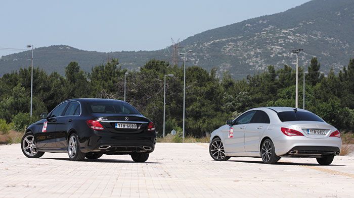 Πιο ρευστές γραμμές και με οροφή που κλίνει λιγότερο κάθετα για την 4θυρη κουπέ CLA (δεξιά), έναντι της πιο εκλεπτυσμένης και κομψής C-Class (δεξιά). 