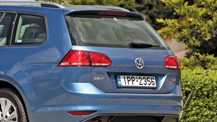 Αν εξαιρέσετε το πίσω μέρος του Golf Variant, σχεδιαστικά δεν θα βρείτε καμία διαφορά με την hatchback έκδοση του Golf.