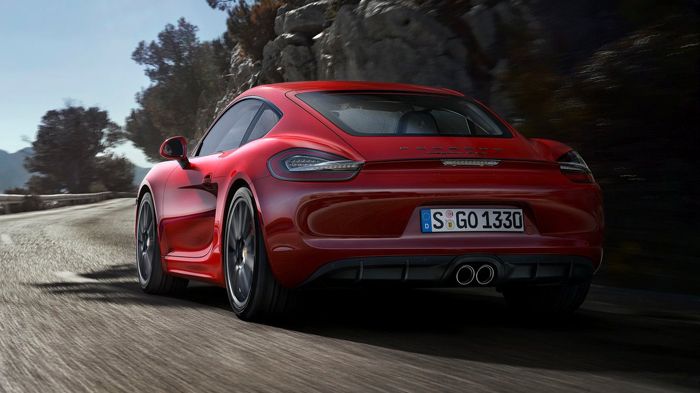 Η κορυφαία Porsche Cayman GT4 (στη φωτό η GTS) θα διαθέτει μια ευμεγέθη πίσω αεροτομή, μεγαλύτερες εισαγωγές αέρα, ισχυρότερα φρένα και σκληρότερη ανά
