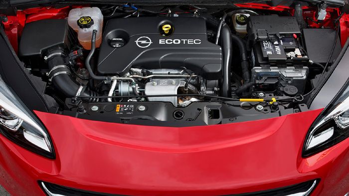 Ντεμπούτο κάνει το 3κύλινδρο 1.000άρη ECOTEC turbo μοτέρ βενζίνης άμεσου ψεκασμού, το οποίο διατίθεται σε δύο επίπεδα απόδοσης, με 90 και 115 ίππους.