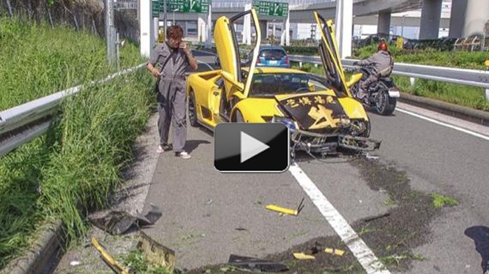 Η κίτρινη Lamborghini Diablo ανοίγει τις πόρτες της εν κινήσει και…χτυπά στις μπαριέρες.