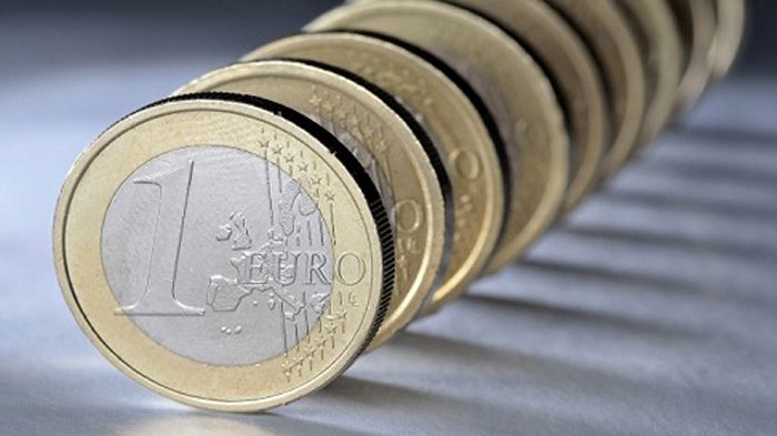 Αύξηση σε 48 των δόσεων για τις οφειλές προς την Εφορία εξετάζει η κυβέρνηση.