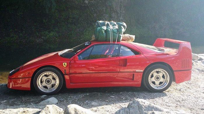 H F40 εφοδιάζεται με 3λιτρο V8 βενζινοκινητήρα απόδοσης 478 ίππων, ενώ είναι ικανή να ολοκληρώσει τα 0-100 χλμ./ώρα σε 3,8 δλ…. εντός δρόμου!