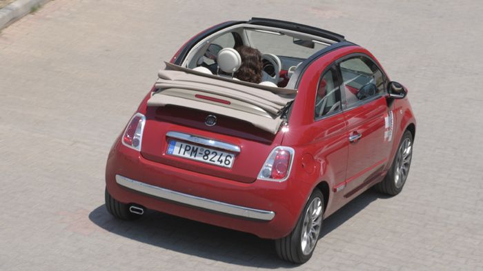 Δοκιμάζουμε το ανανεωμένο Fiat 500C με το αυτόματο κιβώτιο Dualogic. 