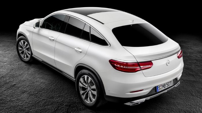 Μέσω της GLE Coupe, η Mercedes θα κάνει ντεμπούτο στη νέα σειρά εκδόσεων AMG Sport. Η GLE Coupe 450 AMG Sport φέρει ένα 3λιτρο V6 twin-turbo μοτέρ, πο