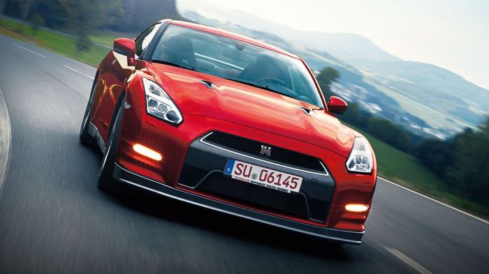 Το νέο GT-R θα είναι υβριδικό, αλλά ταυτόχρονα θα έχει μια ιδιαίτερα «άγρια» εμφάνιση (εδώ εικονίζεται η υπάρχουσα γενιά).