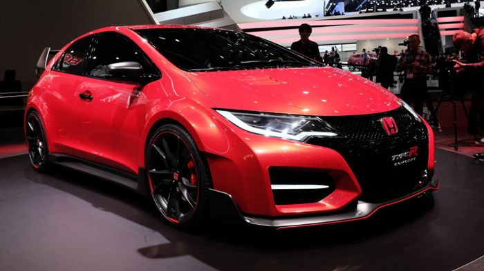 Το νέο Civic Type R concept εφοδιάζεται από ένα υπερτροφοδοτούμενο 2λιτρο μοτέρ 4 κυλίνδρων που αποδίδει τουλάχιστον 280 ίππους (εικόνα το Civic Type 