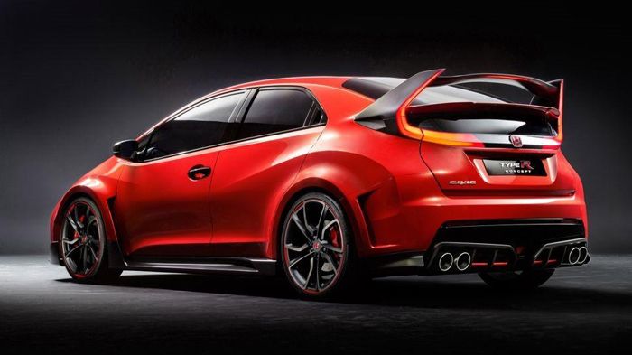 Στο πίσω τμήμα κλέβει την παράσταση η τεραστίων διαστάσεων αεροτομή.