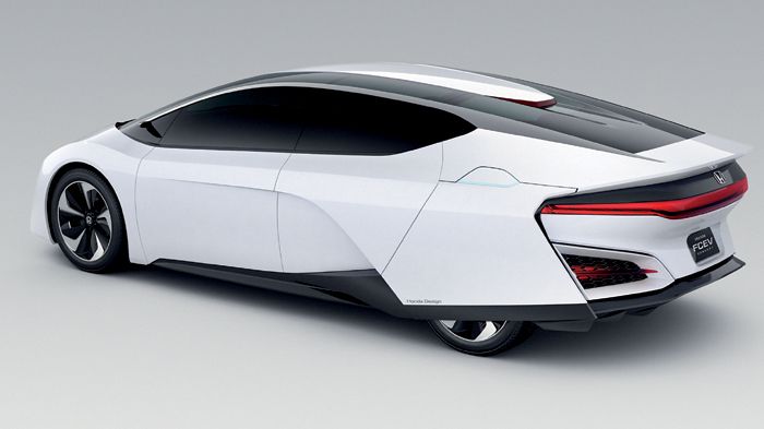 Το FCEV της Honda θα περιλαμβάνει σημαντικές τεχνολογικές βελτιώσεις στη συστοιχία κυψελών καυσίμου -συγκριτικά με το παρελθόν- αποδίδοντας πάνω από 1