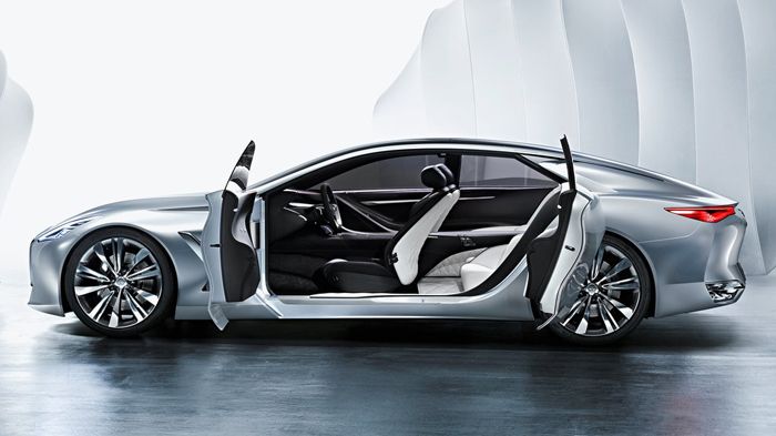 Tο νέο Q80 Inspiration concept εφοδιάζεται με υβριδικό σύνολο που αποτελείται από έναν twin-turbo V6 3λιτρο κινητήρα και έναν ηλεκτροκινητήρα, συνδυασ