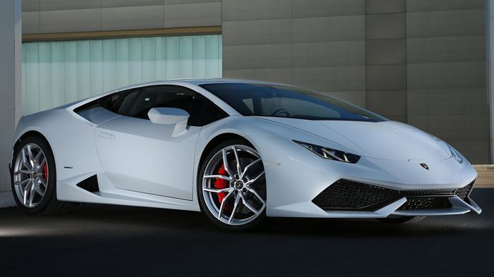 Ο CEO της Lamborghini, Stephan Winkelmann υποστήριξε πως η υβριδική και ηλεκτρική τεχνολογία δεν έχει αγγίξει τα δεδομένα της ιταλικής φίρμας (εικόνα 