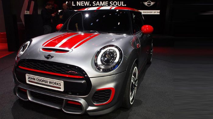 H αναβαθμισμένη έκδοση παραγωγής πιθανότατα θα εφοδιάζεται με το ίδιο 2λιτρο μοτέρ του MINI S, που θα αποδίδει για την περίσταση 217 ίππους, ίσως και 