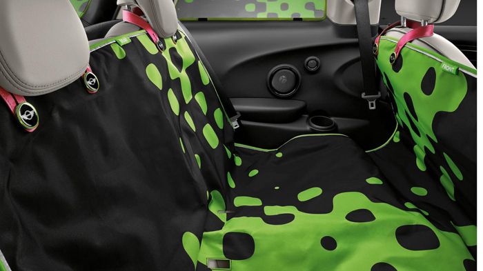 Καλύμματα σε διάφορα σχέδια για τα πίσω καθίσματα.