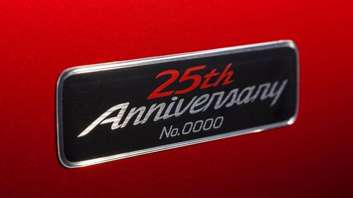 940.000 Mazda MX-5 έχουν πουληθεί τα τελευταία 25 χρόνια, μια επίδοση που χαρίζει στο ιαπωνικό roadster μια θέση στο Βιβλίο Guinness.