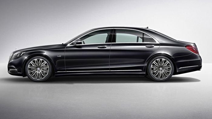 Η νέα Mercedes S600 τροφοδοτείται από τον 6λιτρο V12 διπλά υπερτροφοδοτούμενο κινητήρα –προδιαγραφών Euro 6- που θα αποδίδει 530 ίππους και 830 